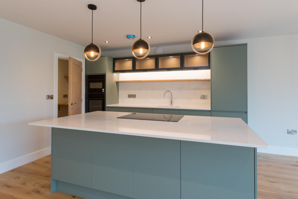 Additional image 5 of Macdonald Parade, Whitstable