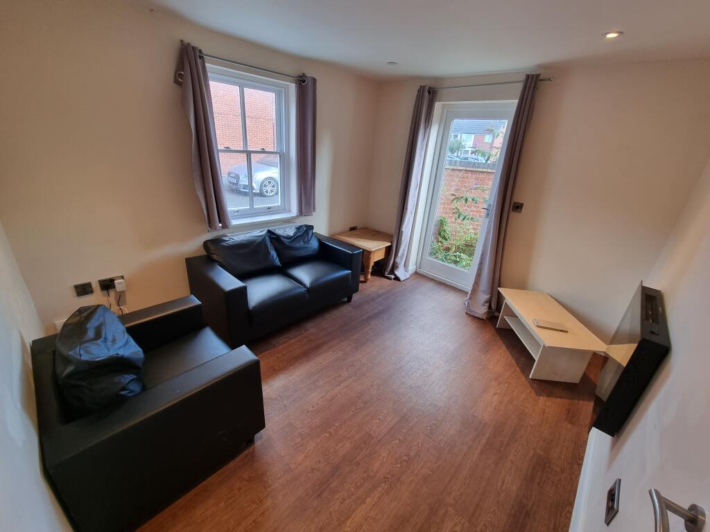 Additional image 6 of 6 Princes Court, Princes Street