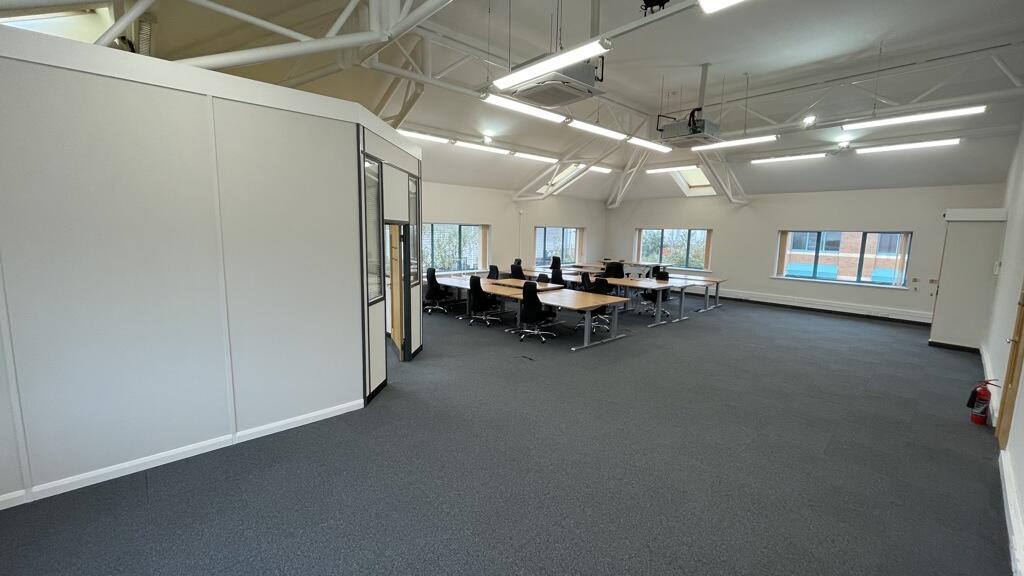 Additional image 8 of 2 Jephson Court, Tancred Close, Leamington Spa, Warwickshire, CV31 3RZ