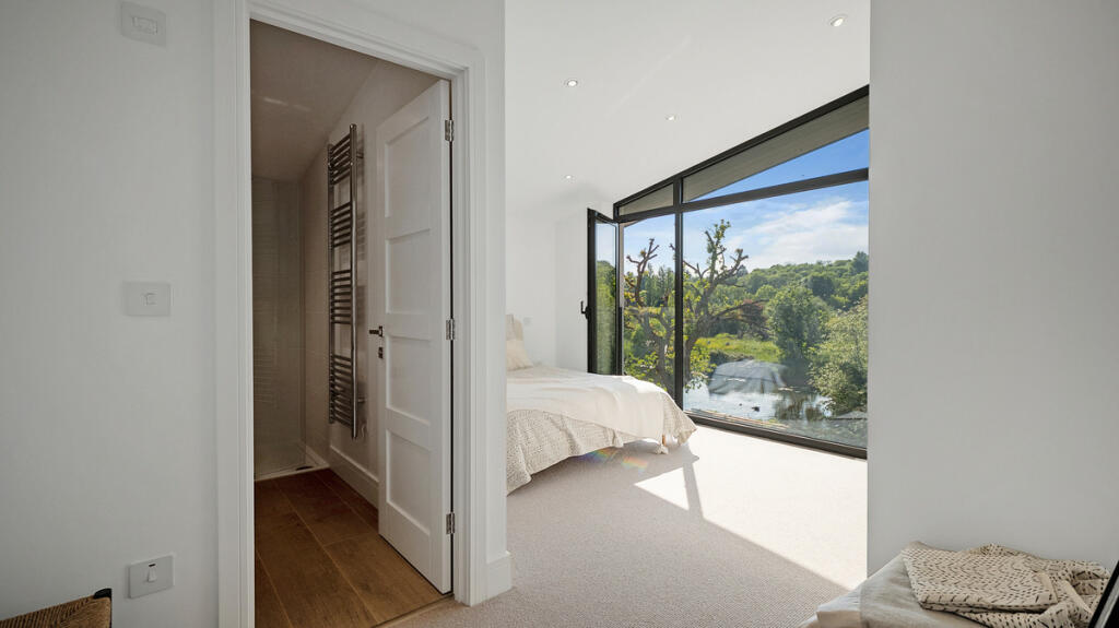 Additional image 19 of Riverside Off Tiddington Road, Stratford Upon Avon, Warwickshire. CV37 7BD