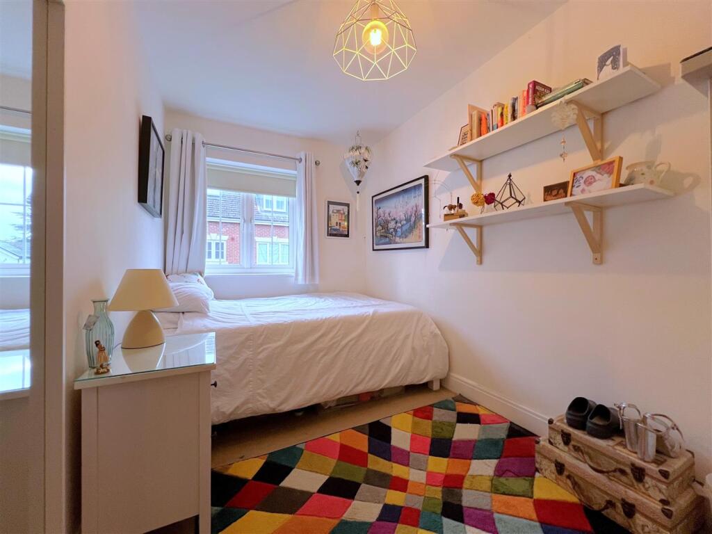 Additional image 30 of Camel Close, Warwick