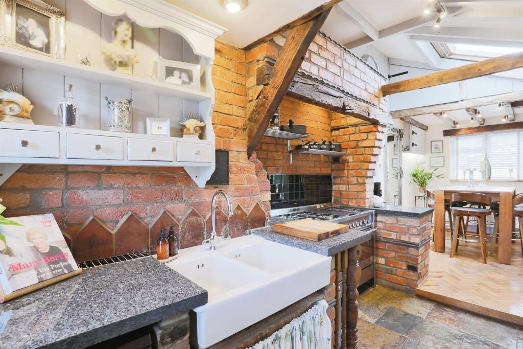 Additional image 17 of Church Street, Wellesbourne, Warwick