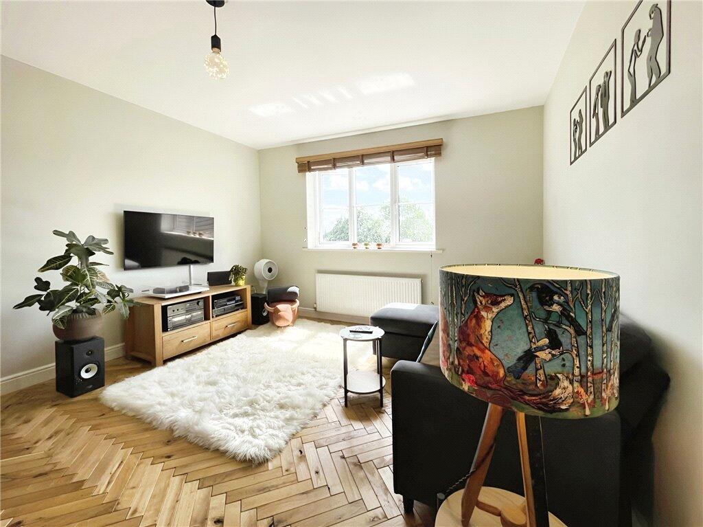 Additional image 9 of Harbourne Close, Kenilworth, Warwickshire