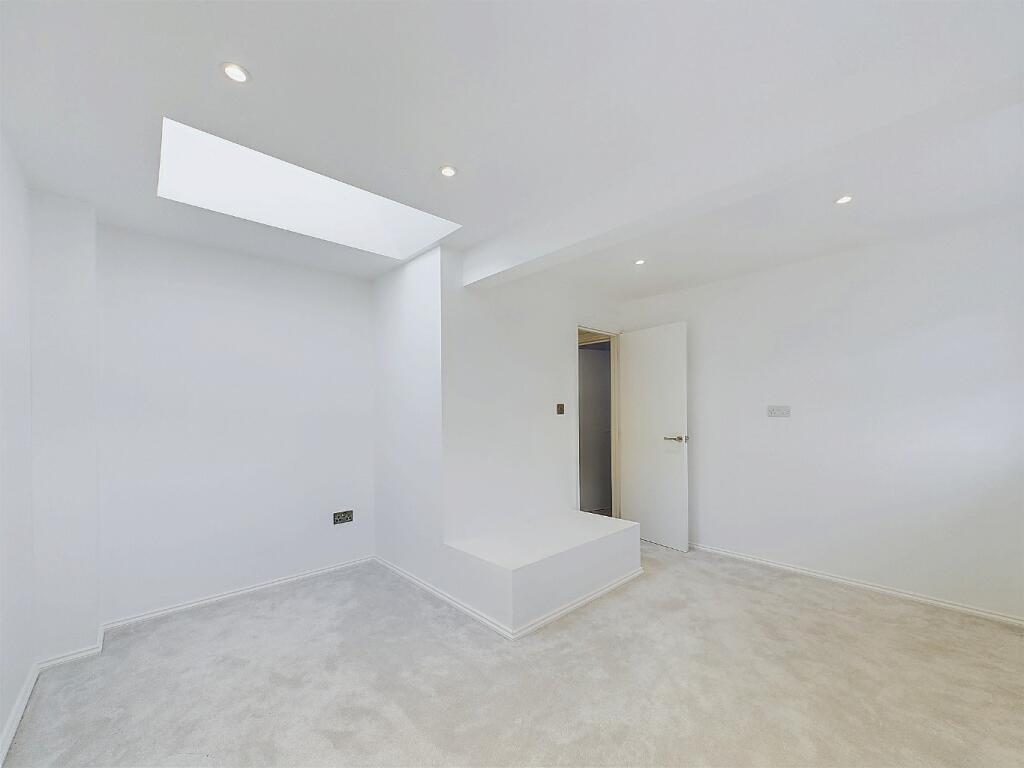 Additional image 14 of Coombfield Drive, Dartford, Kent, DA2