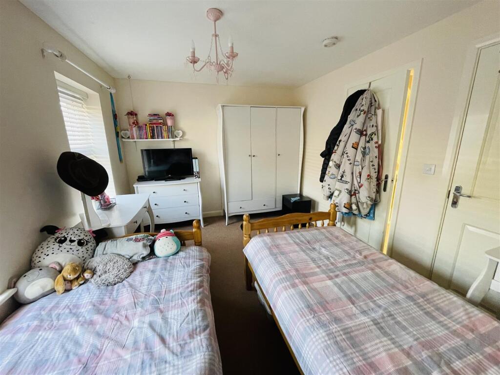 Additional image 17 of Queen Elizabeth Road, Nuneaton