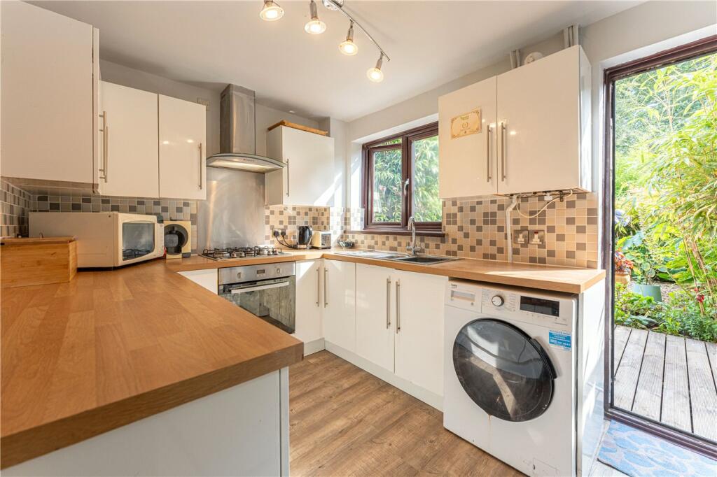 Additional image 4 of Aragon Drive, Warwick, Warwickshire, CV34