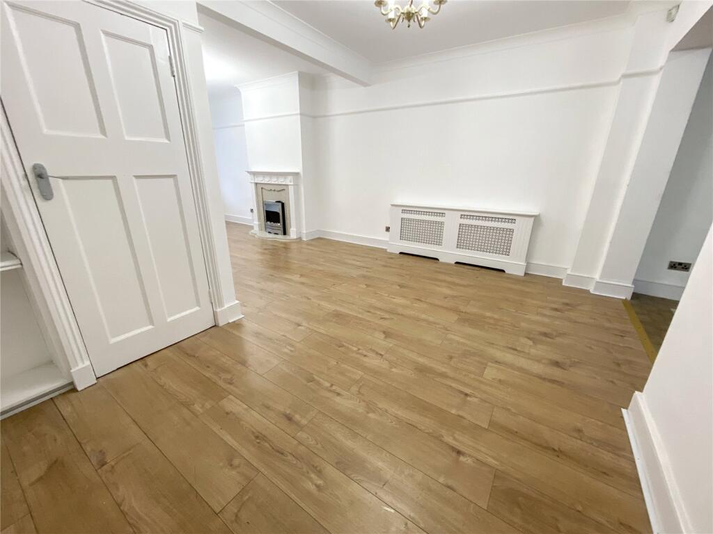 Additional image 29 of Wellington Avenue, Blackfen, Sidcup, DA15