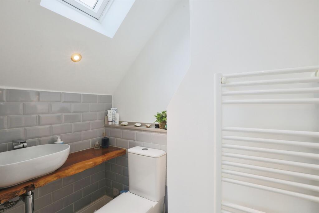 Additional image 14 of Warwick Road, Wellesbourne, Warwick