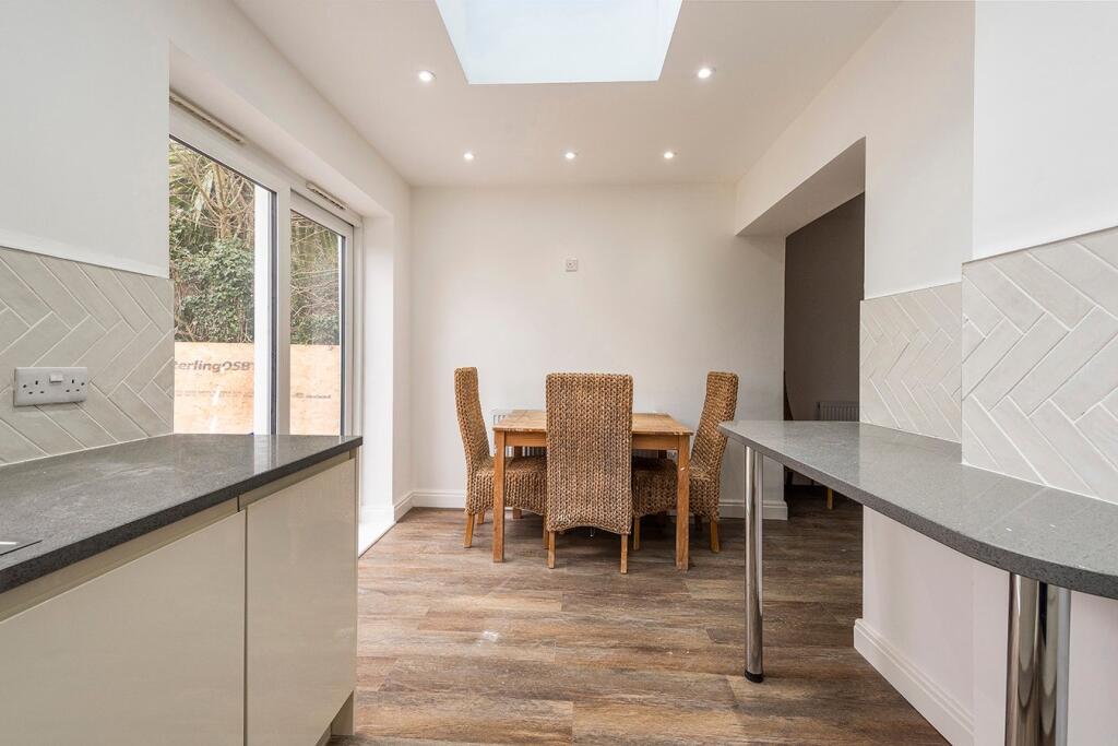 Additional image 6 of Faygate Crescent, South Bexleyheath, DA6