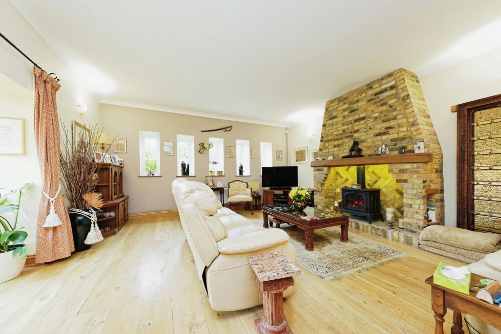 Additional image 9 of Dent-de-lion Court, Margate, CT9