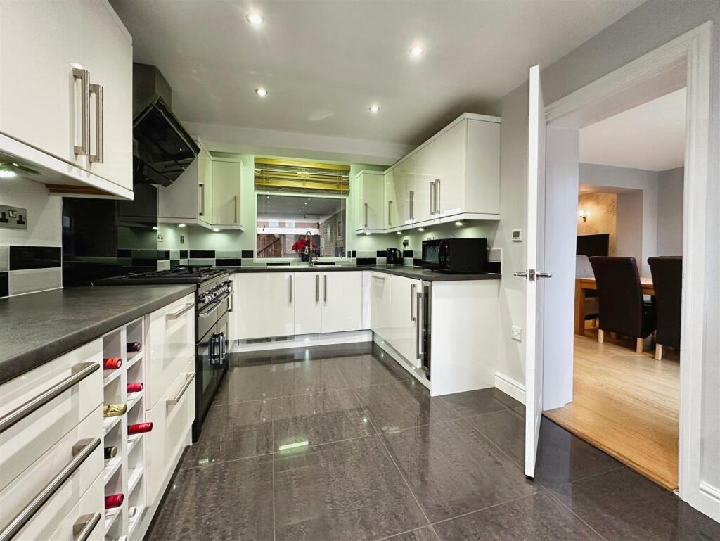 Additional image 30 of Slade Meadow, Radford Semele, Leamington Spa