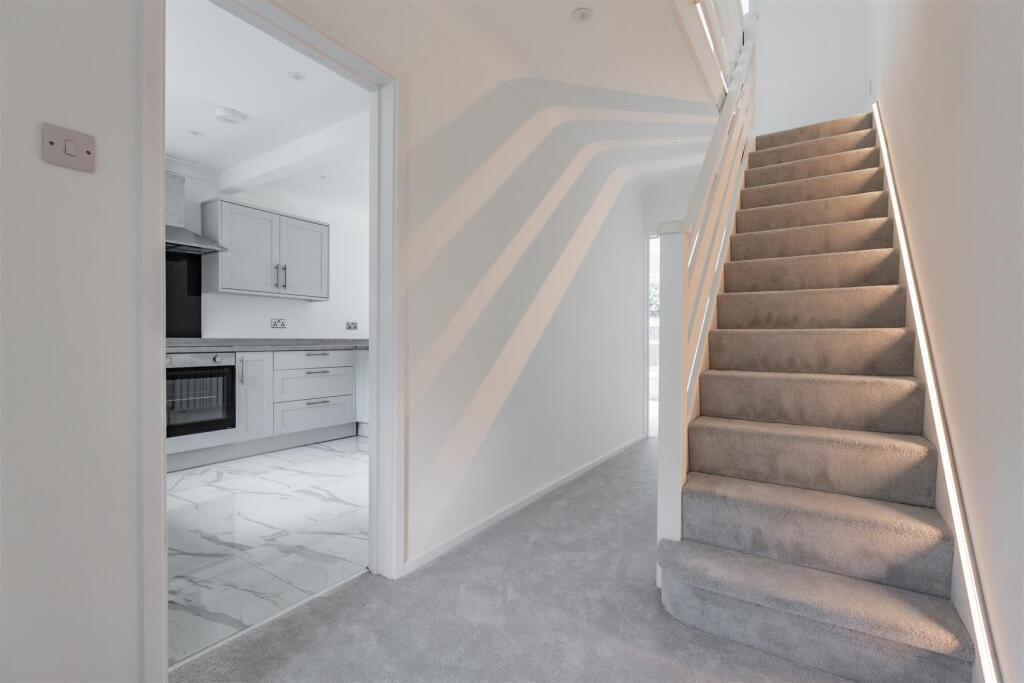 Additional image 7 of Farm Holt, New Ash Green