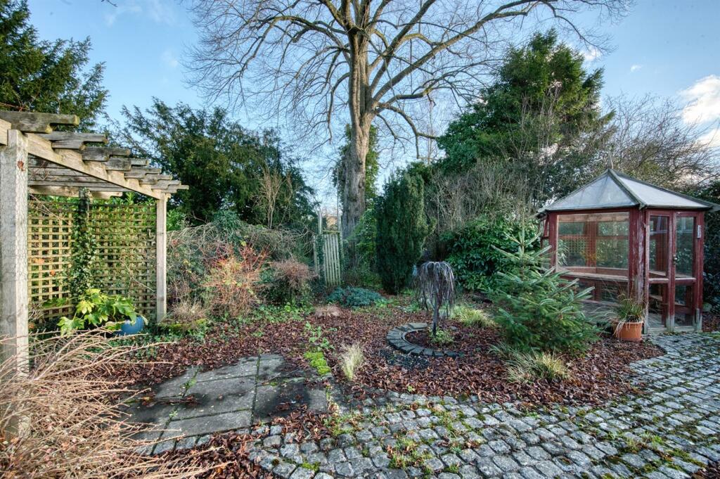 Additional image 23 of Burton Close Drive, Haddon Road, Bakewell