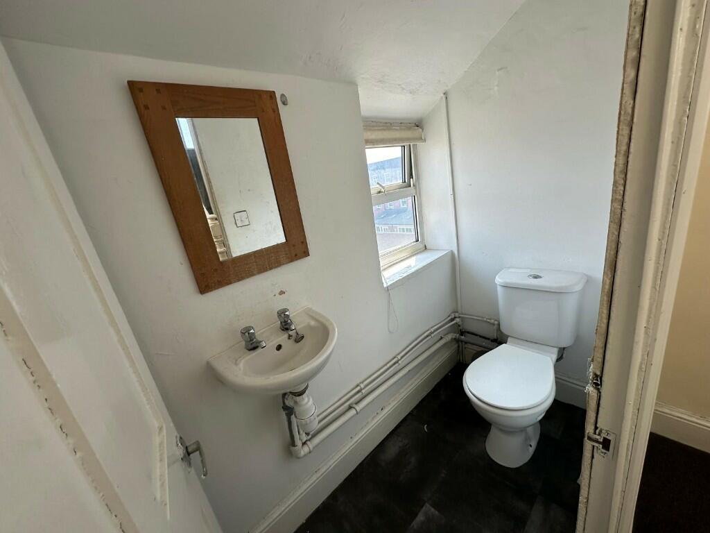 Additional image 10 of Church Street, Leamington Spa, Warwickshire, CV31