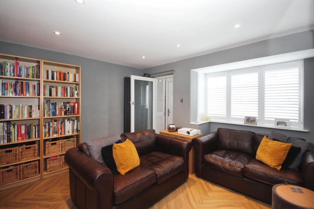 Additional image 16 of Cooke Close, Warwick