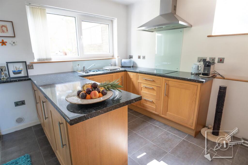 Additional image 21 of Leith Park Road, Gravesend