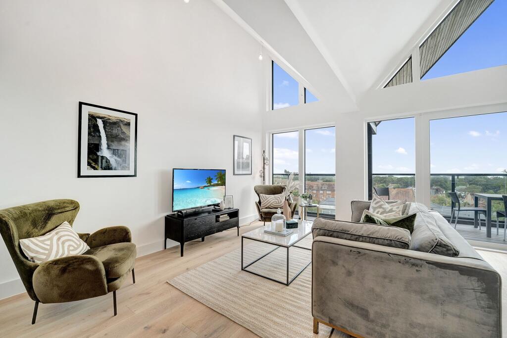 Additional image 47 of Bay Tree House, North Road, CT21