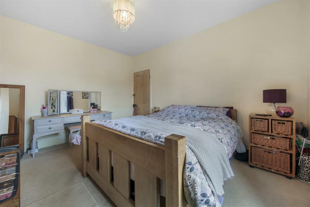 Additional image 15 of Edge Road, Matlock, DE4 3NH