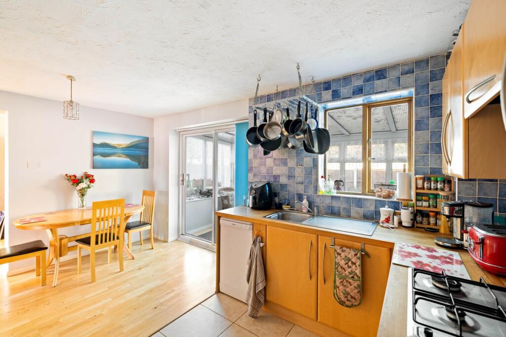 Additional image 6 of Pine Way, Folkestone, CT19