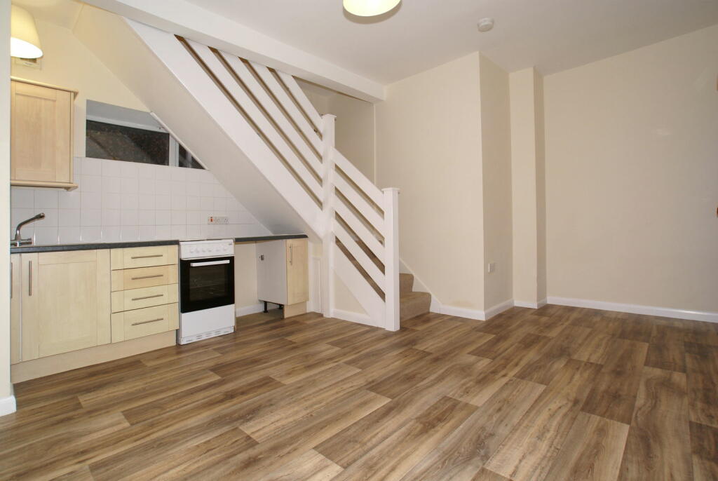 Additional image 3 of Wellington Mews, Matlock