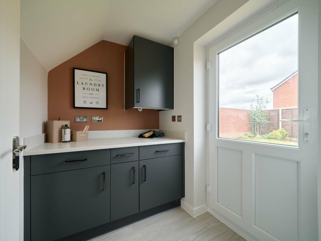 Additional image 6 of Sonnet Park, 
Banbury Road, 
Stratford-upon-Avon, 
Warwickshire, 
CV37 7GY