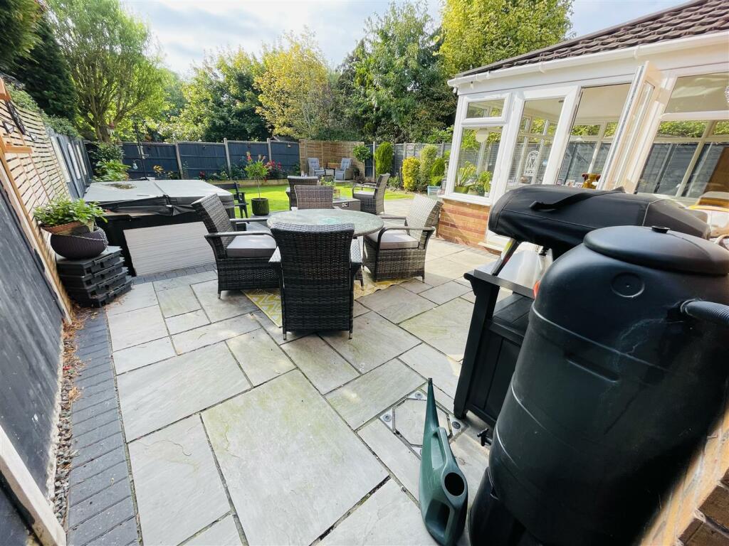 Additional image 35 of Campbell Close, Galley Common