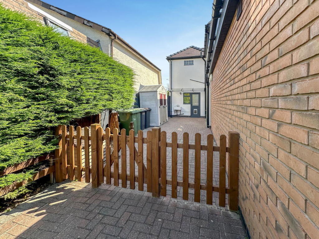 Additional image 27 of Nuneaton Road, Bulkington, Bedworth, CV12 9RR