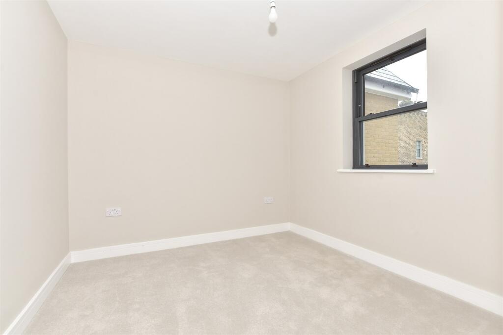 Additional image 4 of Pier View, St. George's Terrace, Herne Bay, Kent