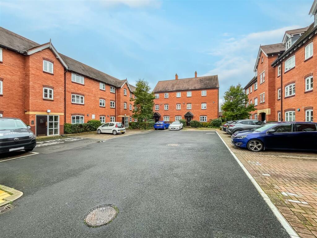 Additional image 4 of Martinique Square, Bowling Green Street, Warwick