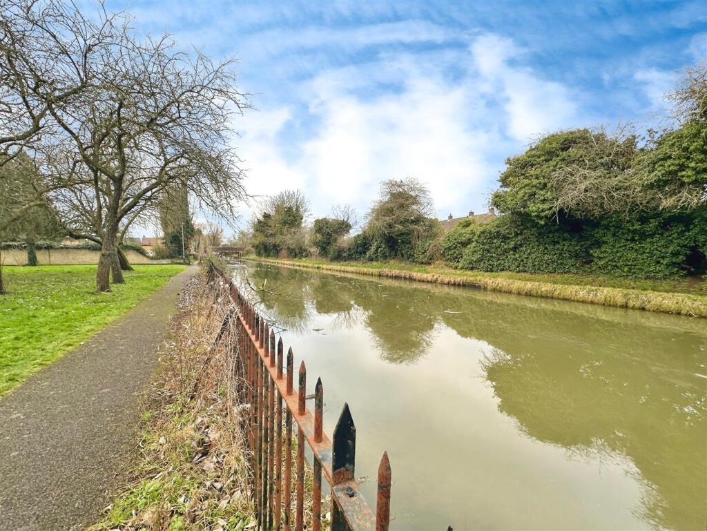 Additional image 3 of Watersfield Gardens, Leamington Spa