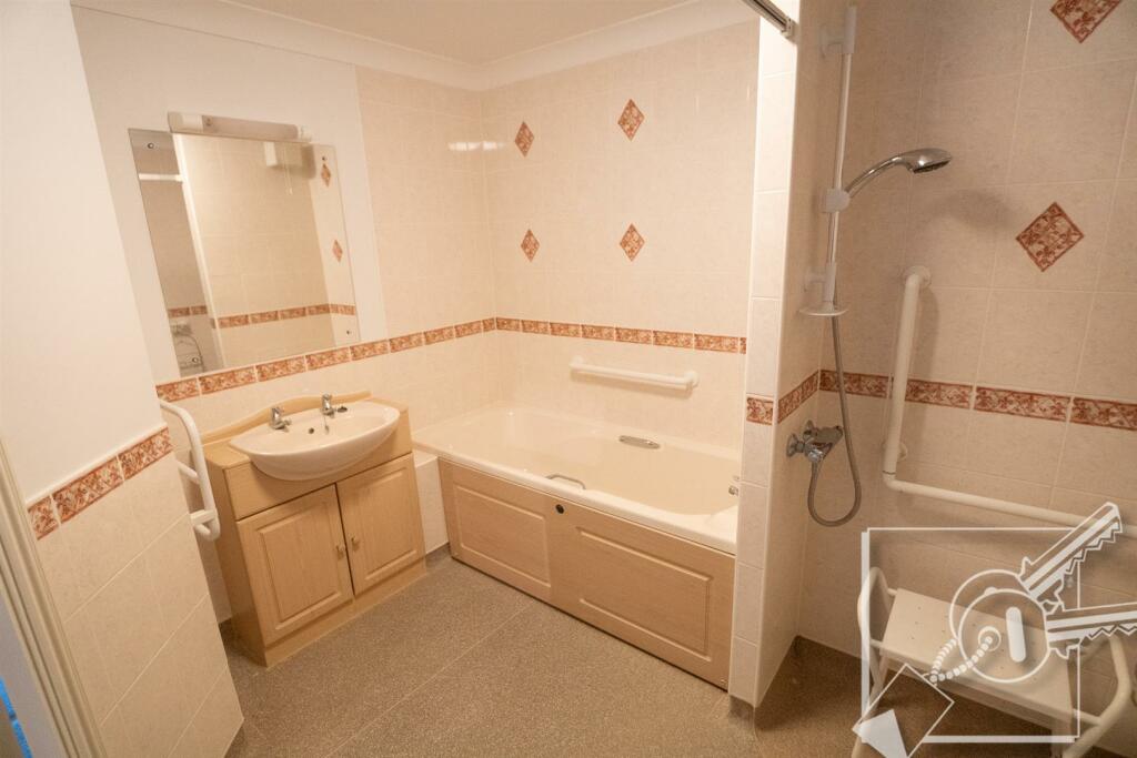 Additional image 29 of Glen View, Gravesend