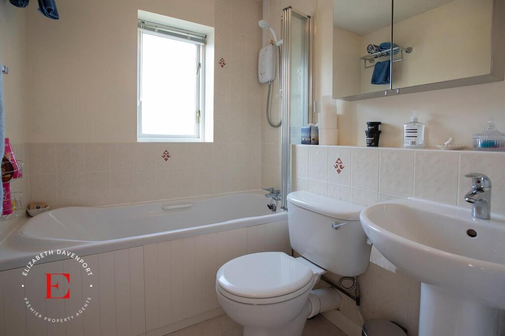 Additional image 13 of Reeve Drive, Kenilworth