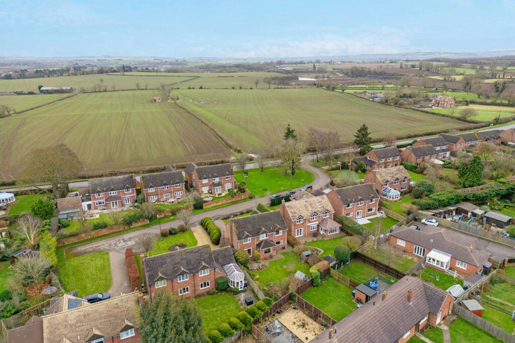 Additional image 23 of Queens Close, Harbury, Warwickshire CV33 9JJ