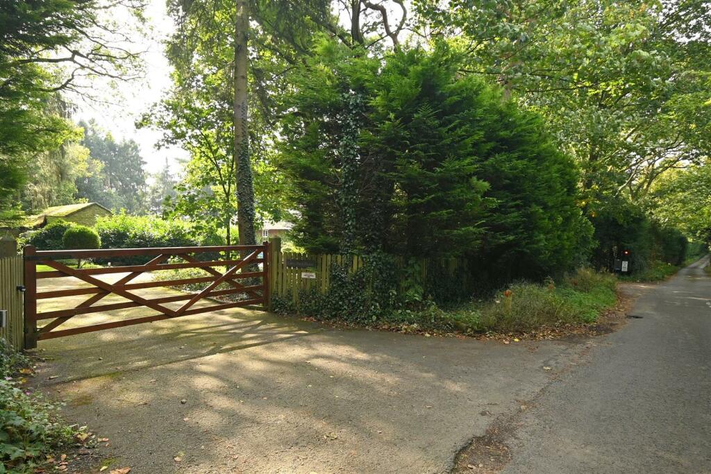 Additional image 31 of Lawnbank House, Wychnor, DE13