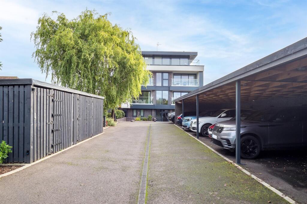 Additional image 20 of Swans Nest Lane, Stratford-Upon-Avon