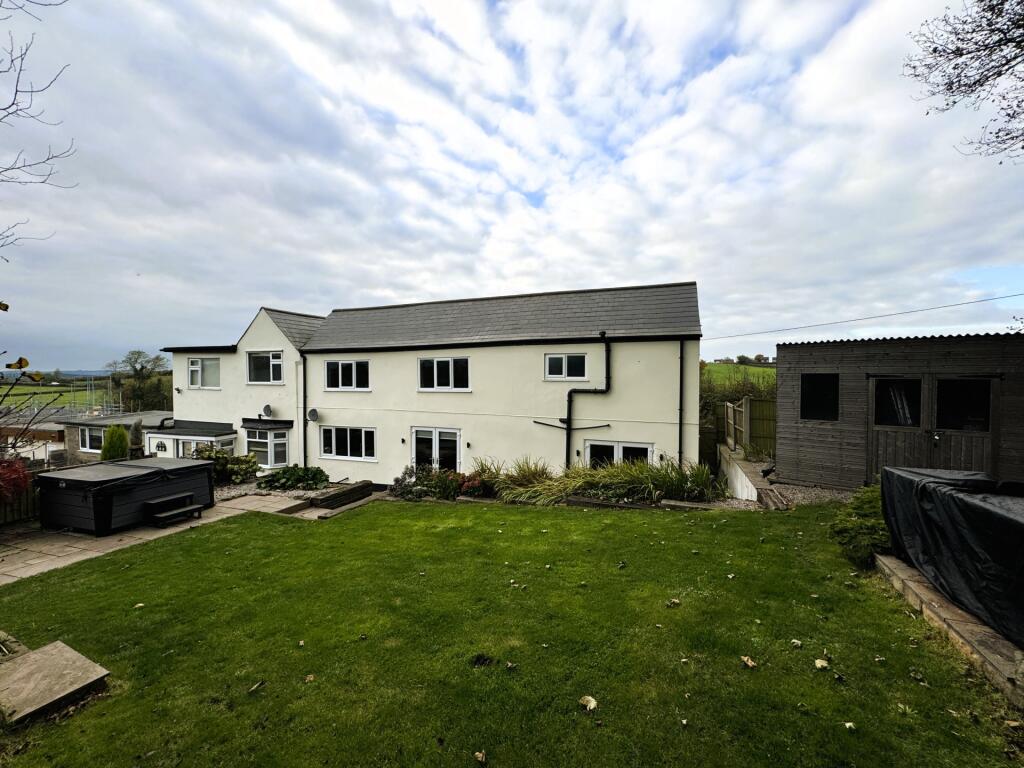 Additional image 26 of Church Hill, Old Blackwell, DE55