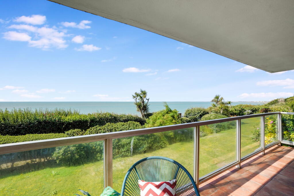 Additional image 18 of Marine Point CT20 2TX