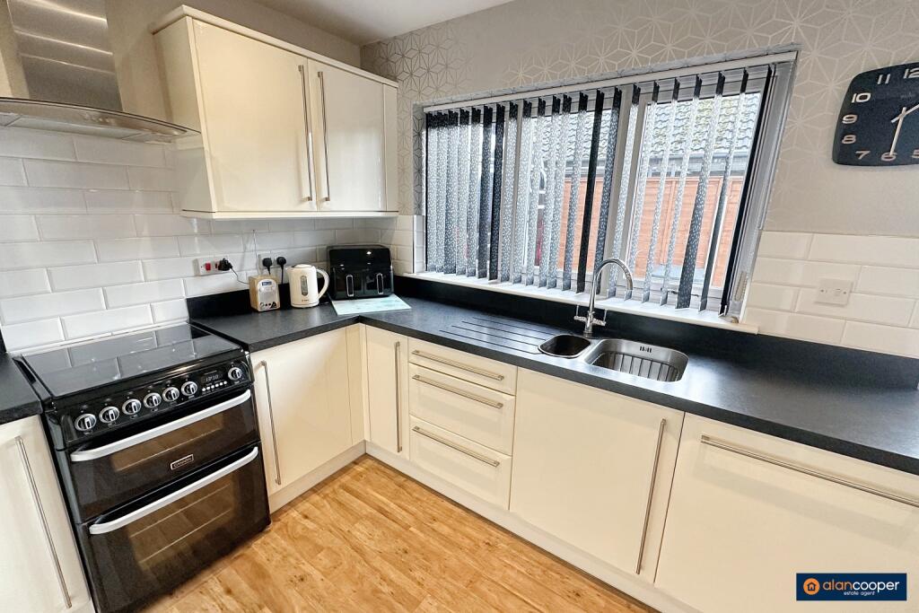 Additional image 8 of Thirlmere Avenue, St Nicolas Park, Nuneaton, CV11 6HU