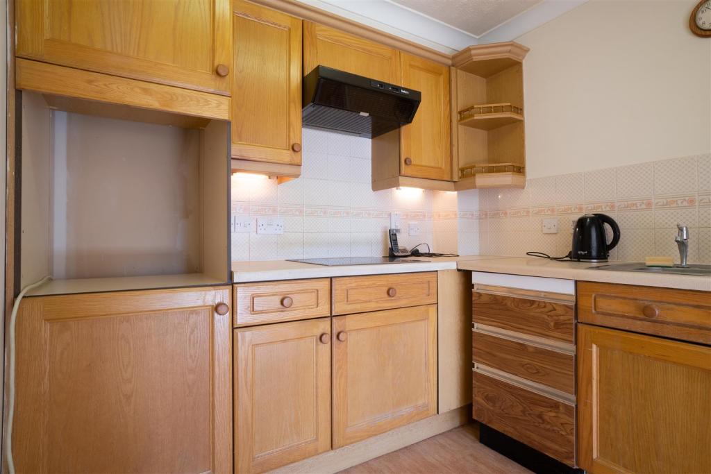 Additional image 11 of Pier Avenue, Herne Bay