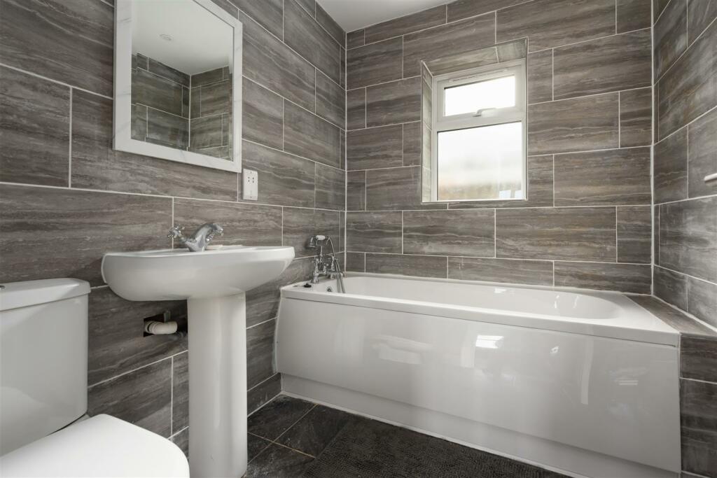 Additional image 11 of Shearwater Avenue, Whitstable