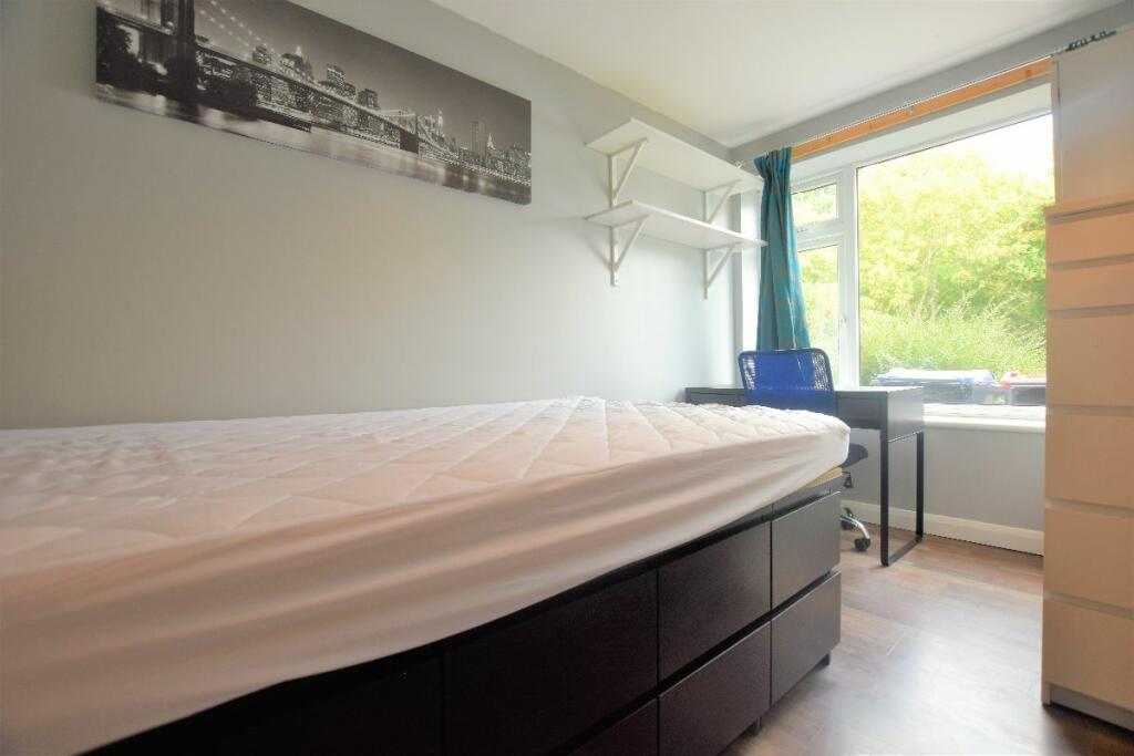 Additional image 9 of 7 Bed Student Home - 91 Tenterden Drive
