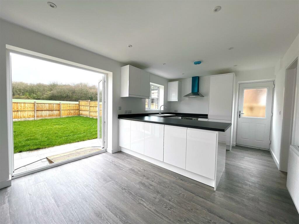 Additional image 11 of Hillside Drive, Chapel Lane