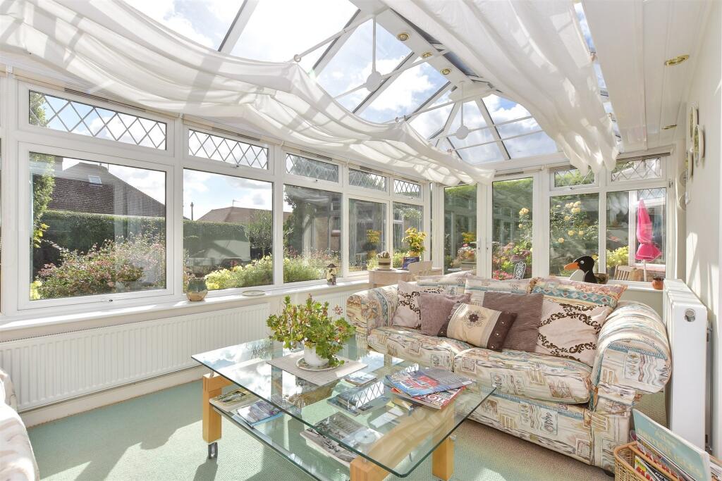 Additional image 15 of Grenham Bay Avenue, Minnis Bay, Birchington, Kent