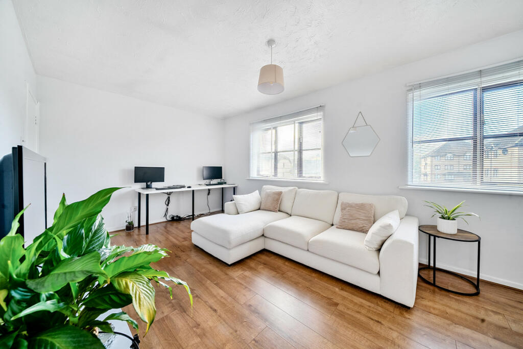 Additional image 9 of Hardwick Crescent, Dartford, DA2 6SE