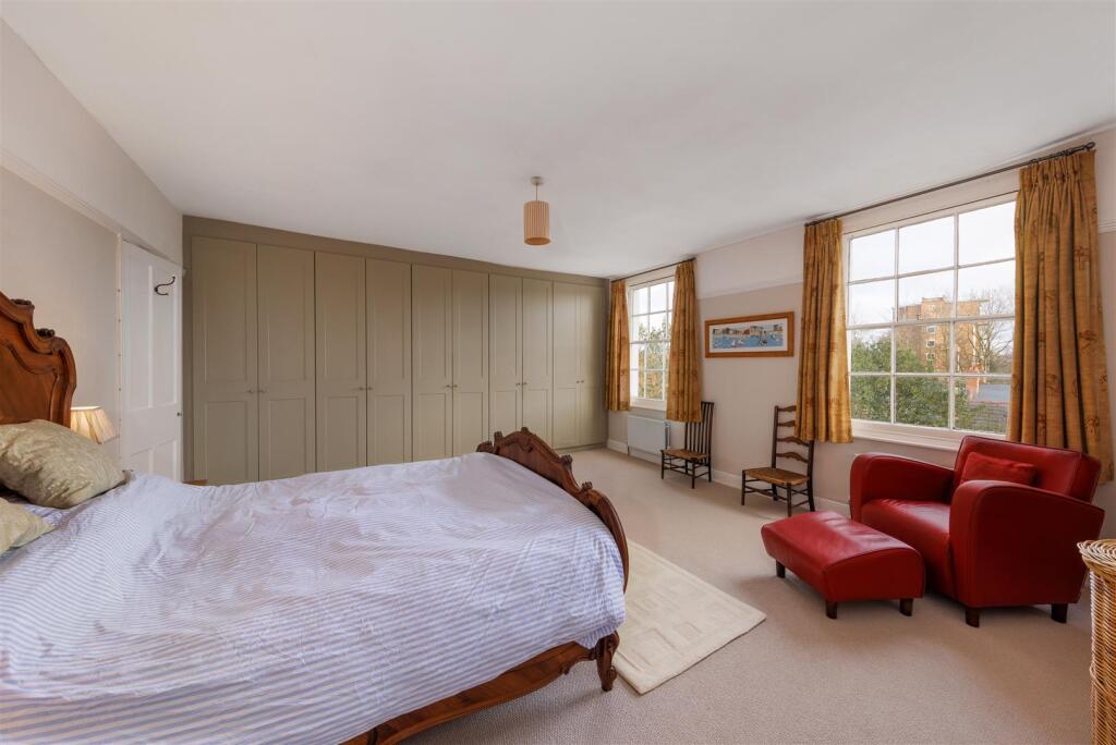 Additional image 42 of Milverton Crescent, Leamington Spa