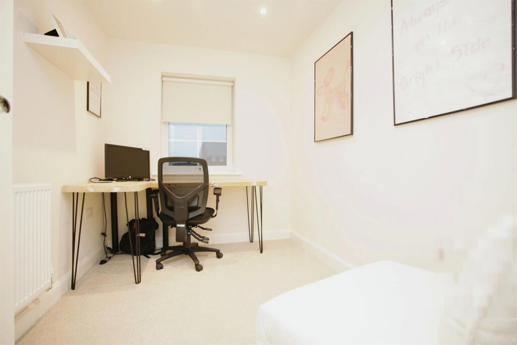 Additional image 14 of Goldenrod Close, Rugby