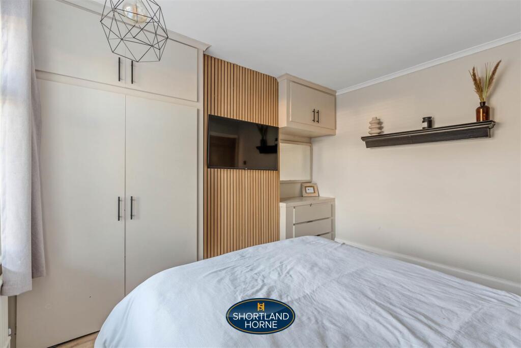 Additional image 20 of Gregory Avenue, Styvechale, Coventry