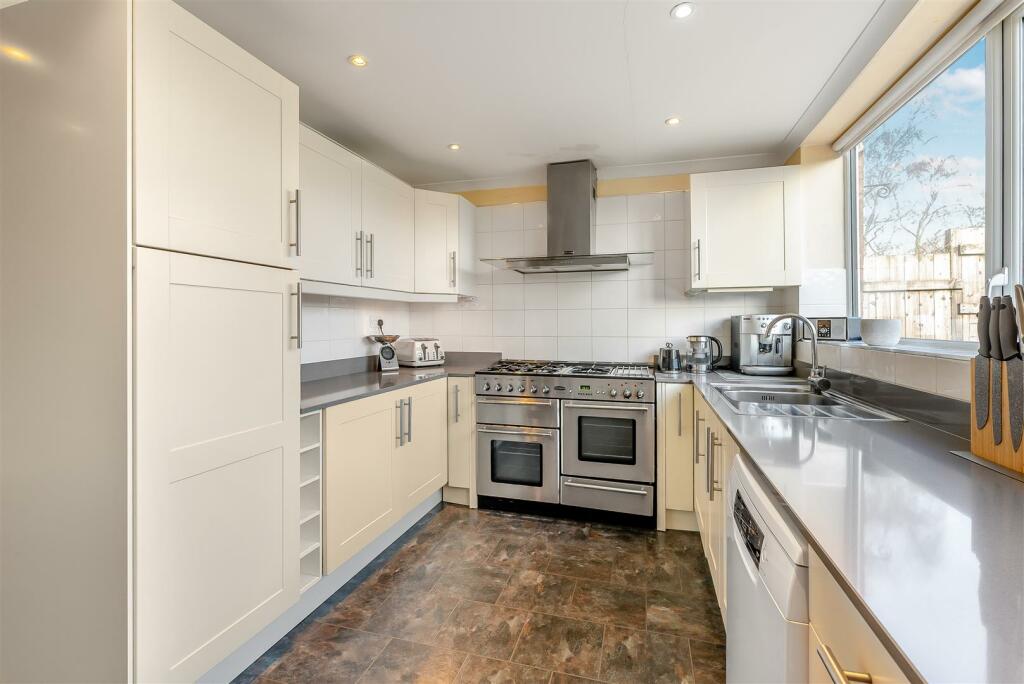 Additional image 9 of Rugby, Broadwell,