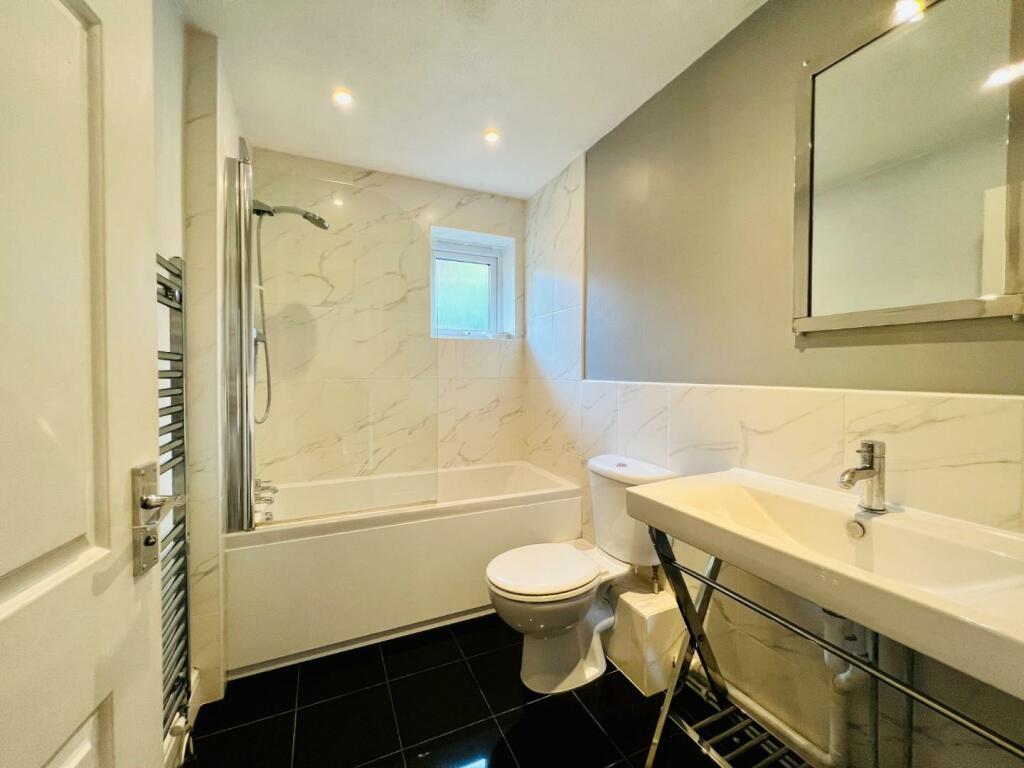 Additional image 8 of HYTHE