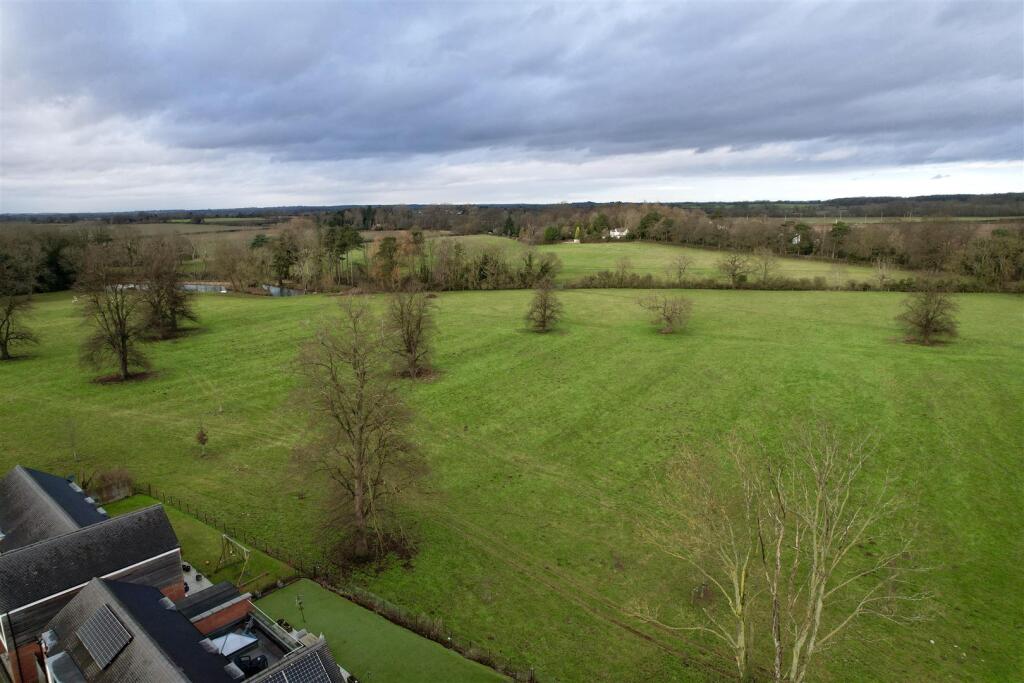 Additional image 50 of Hawcutt Drive, Caldecote